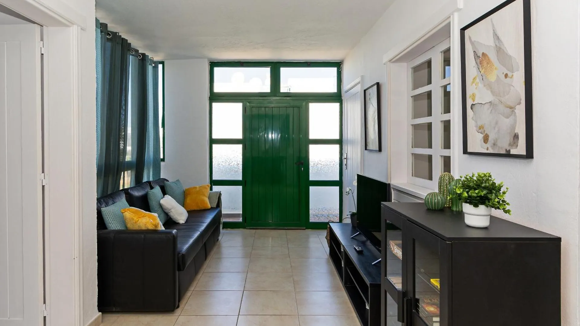 Apartment Tuscan Seaviews - 2Br Pool & Terrace Teguise  Spain